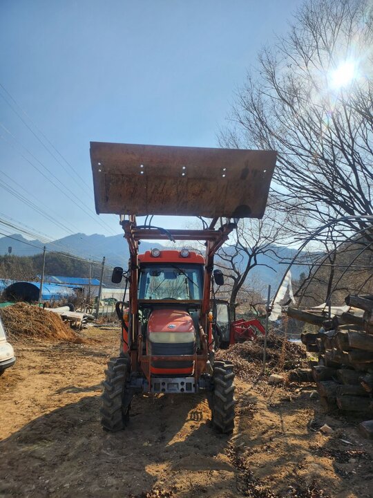 대동 트랙터 D470 (47마력) 앞좌측면