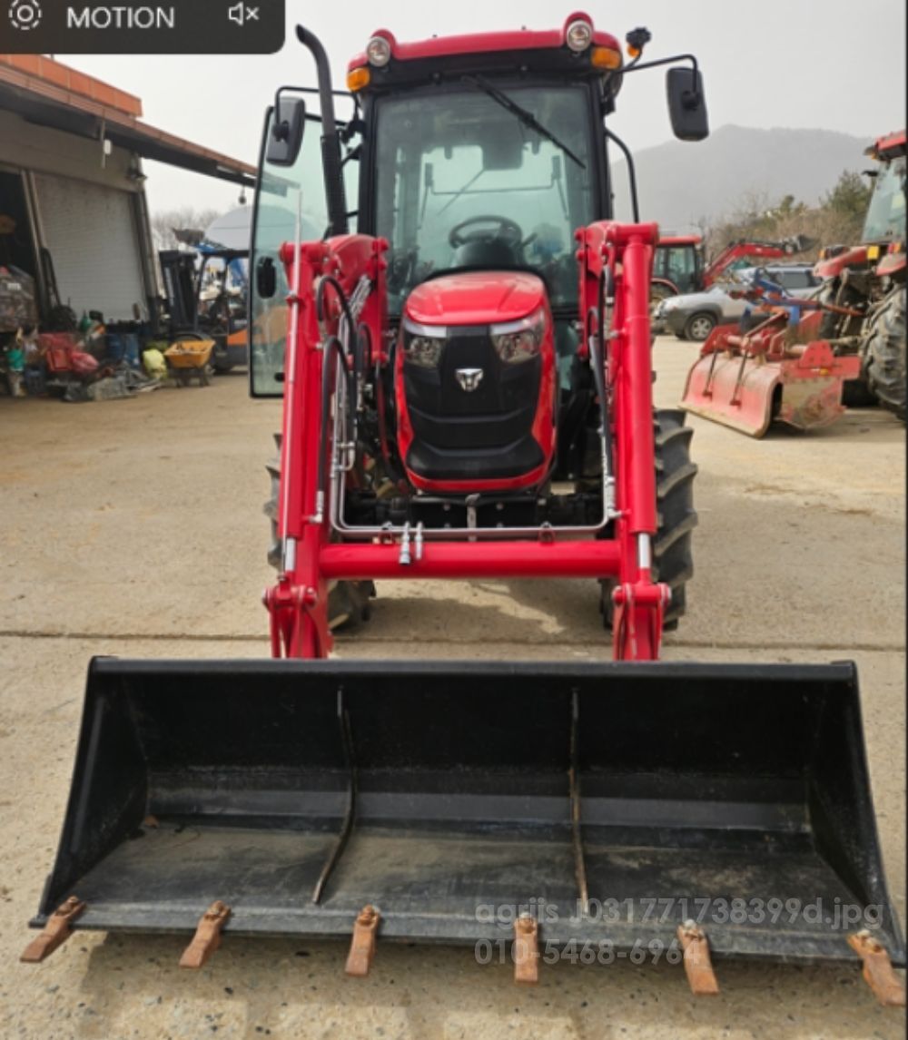 TYM Tractor K65 (62.54hp) 뒤우측면