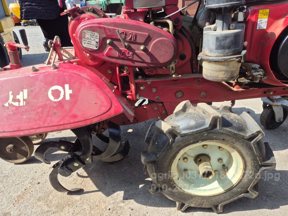 아세아 관리기 AMC-900 (6.5마력) 뒤우측면