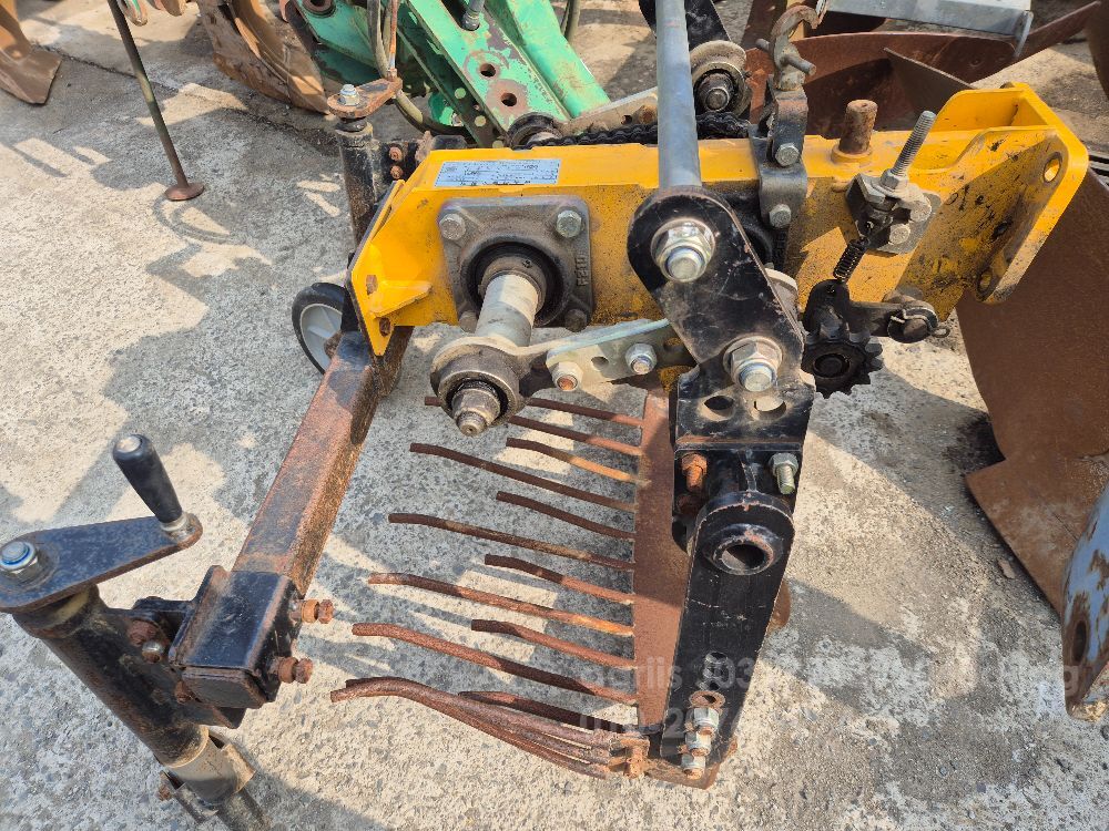 두루기계 수확기 경운기용감자 고구마 뒤우측면