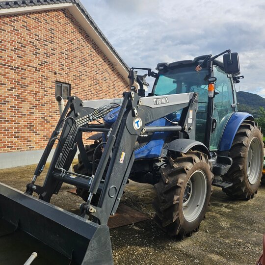 TYM Tractor TJV985 (101hp) 앞좌측면