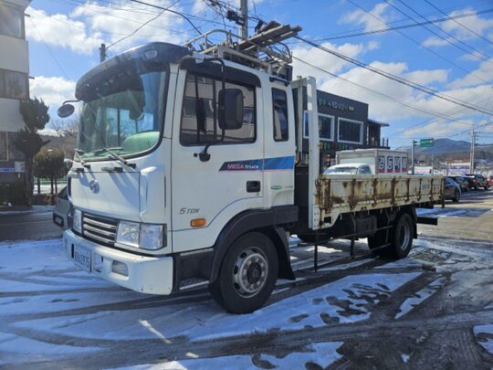  메가트럭 4M60 단축 메가트럭 4M60 단축  앞좌측면