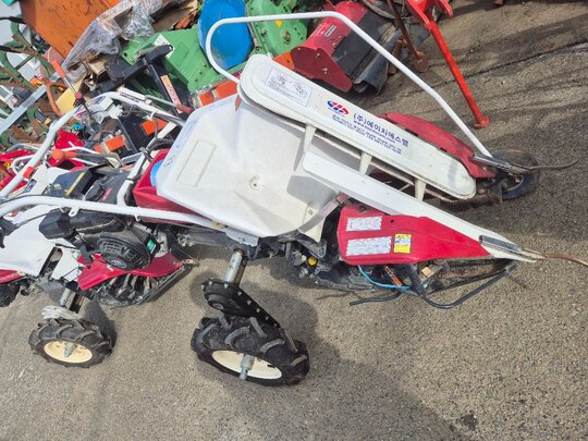  바인더 참깨 수확기 앞좌측면