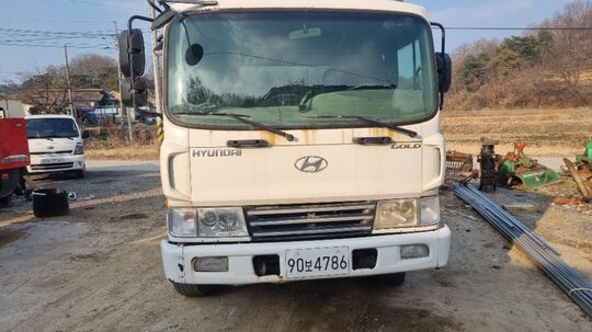 Hyundai 매가5톤축 매가5톤  앞좌측면