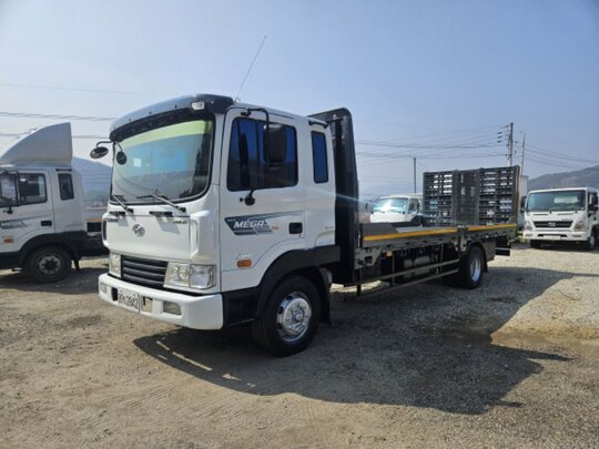 현대 태건특장 농기계운반 사다리 메가트럭6M25반저상사다리 앞좌측면