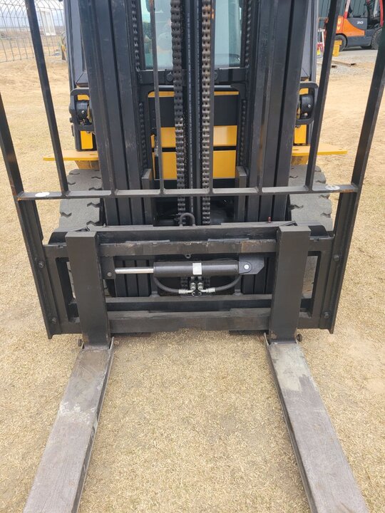  Forklift 2.5D-9B (2.5톤) 앞좌측면