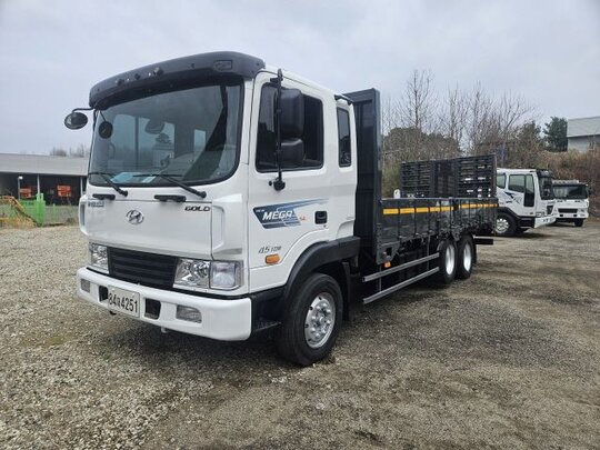 현대 태건특장 농기계운반 사다리 메가트럭6M25초장축앞축사다리 앞좌측면