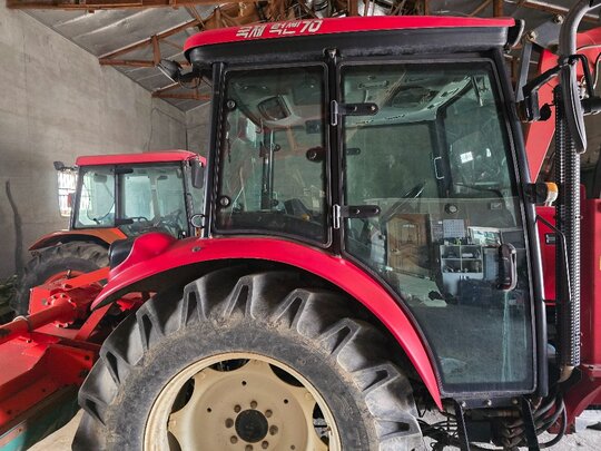 Kukje Tractor LUXEN70 (70hp) 앞좌측면