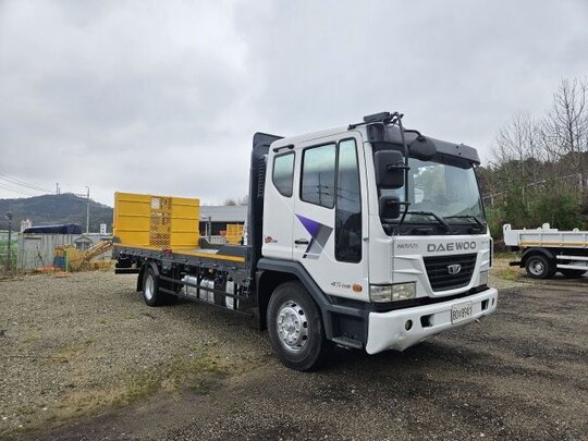 대우 노부스 태건특장 농기계운반 사다리 6M25 농기계운반 자동사다리 앞좌측면