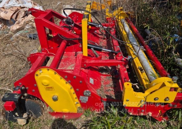  휴립피복 복토기 BN-2000G  뒤우측면