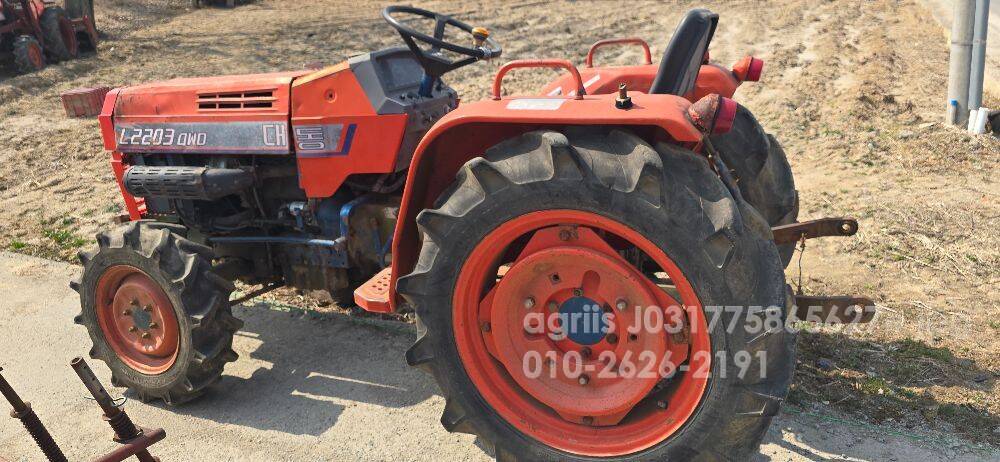 Daedong Tractor L2202-4WD (22hp) 뒤우측면