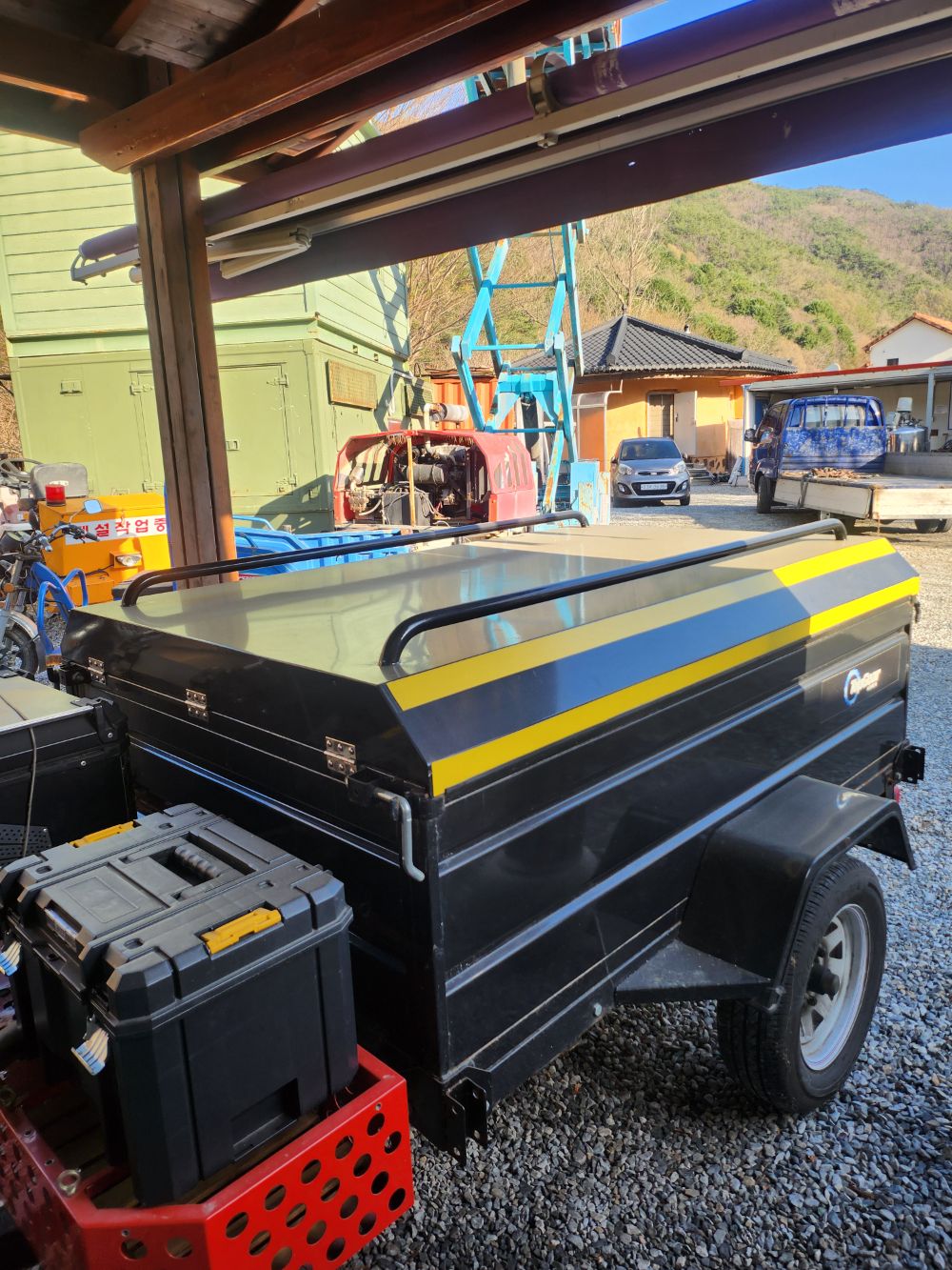  Trailer MW500  앞좌측면