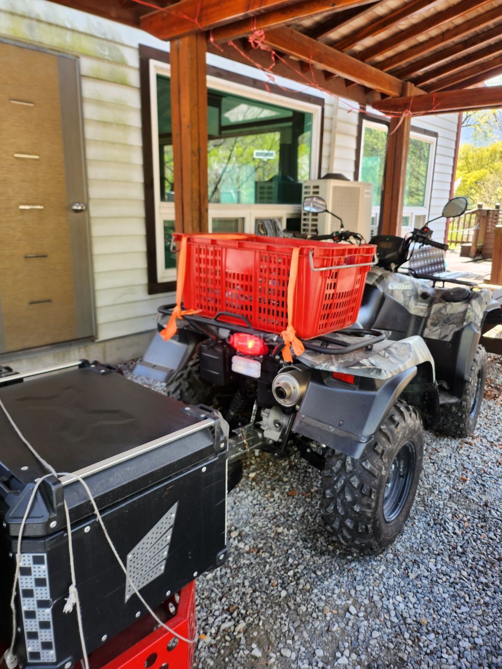  오토바이 750AX  뒤우측면