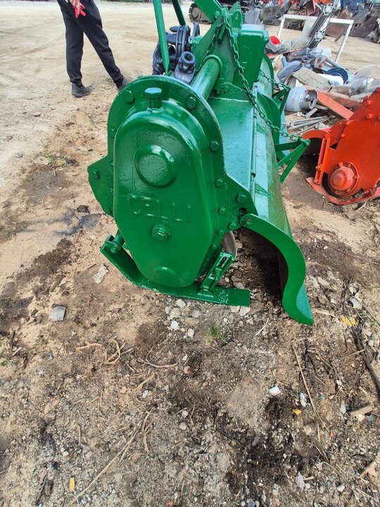 첼리240노타리 로타리 (경폭240cm) 앞좌측면