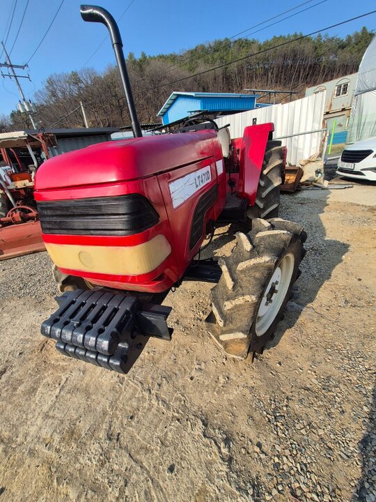 LS 트랙터 LT470D (47마력) 앞좌측면