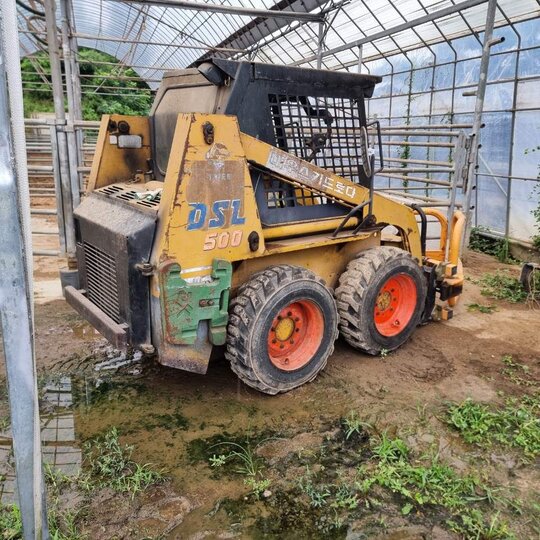  Skid steer loader DSL500  앞좌측면