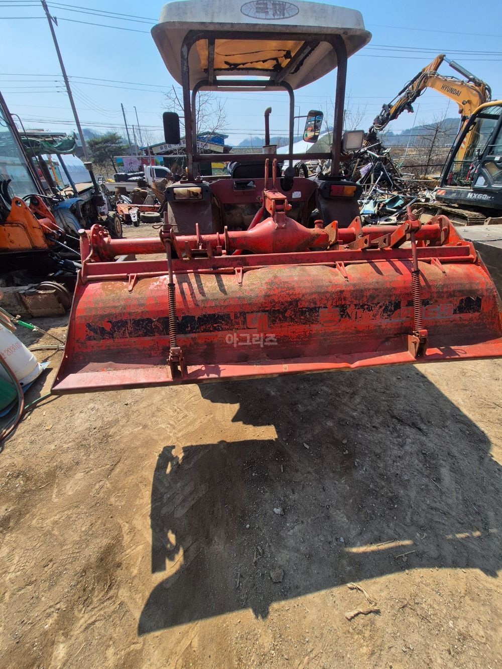 Kukje Tractor F3550 (35hp) 뒤우측면