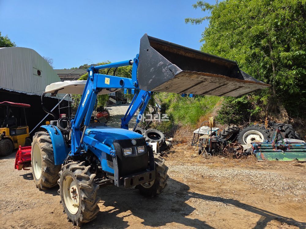 LS Tractor SN47 (47hp) 뒤우측면