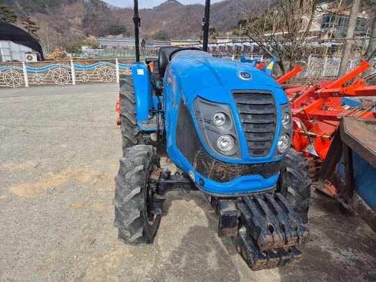 LS Tractor XG3135 (35.4hp) 앞좌측면