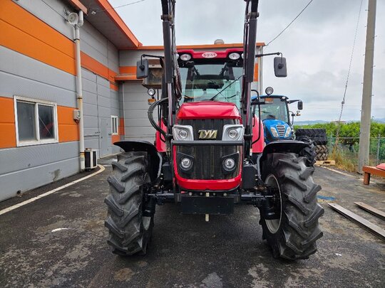 TYM Tractor TS89 (91hp) 앞좌측면