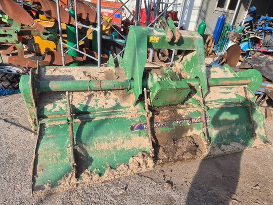 위캔 로타리 고상 밭 전용로터리250 (경폭250cm) 앞좌측면