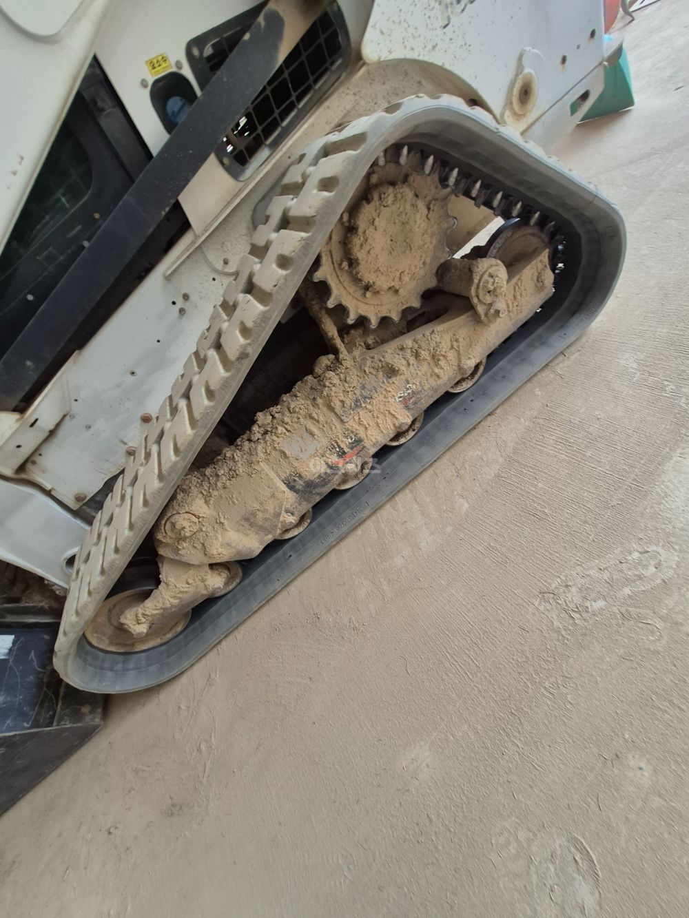  바브켓스키로더 BOBCAT  뒤우측면