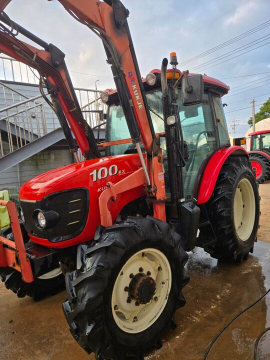 Kukje Tractor KX100 (100hp) 앞좌측면