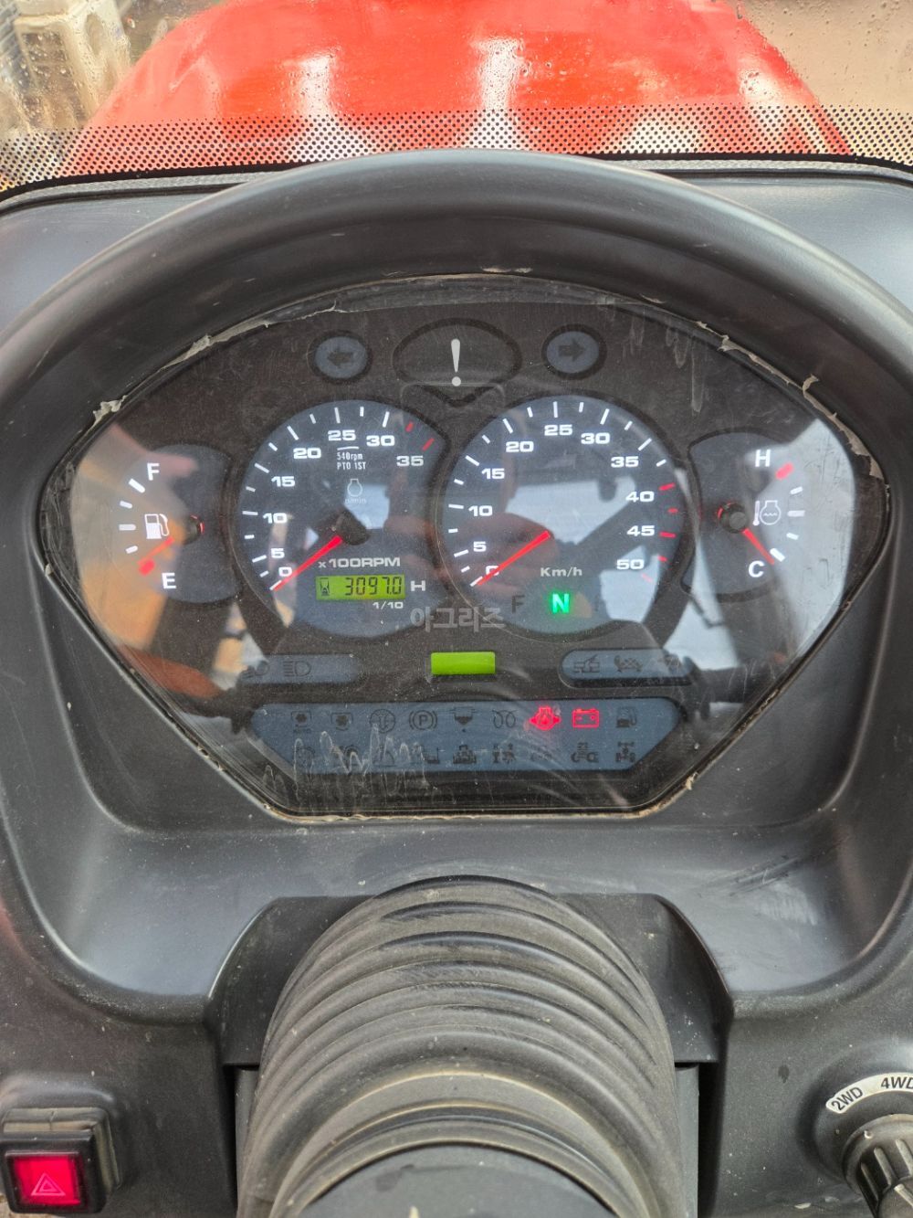 Kukje Tractor KX100 (100hp) 뒤우측면