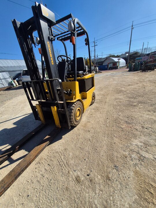 Doosan Forklift B15S (1.5톤) 앞좌측면
