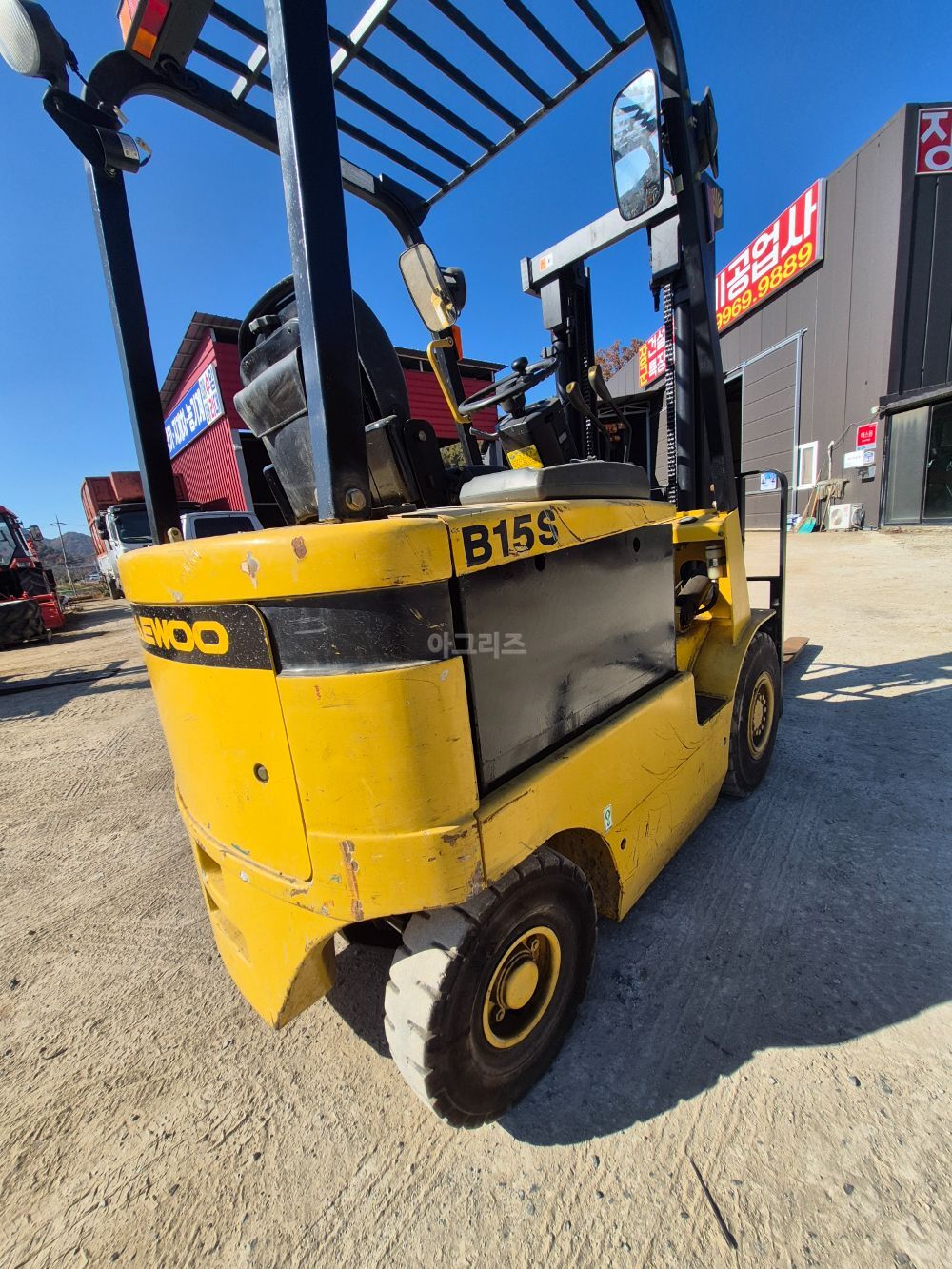 Doosan Forklift B15S (1.5톤) 뒤우측면