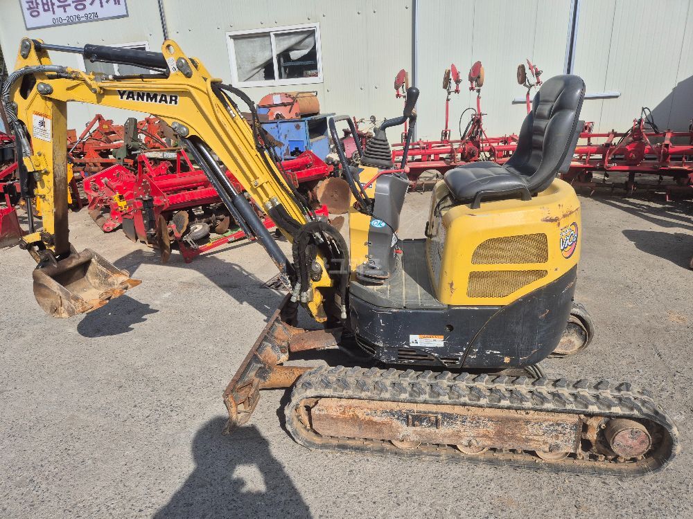 Yanmar Excavator 미니010 (1톤) 뒤우측면