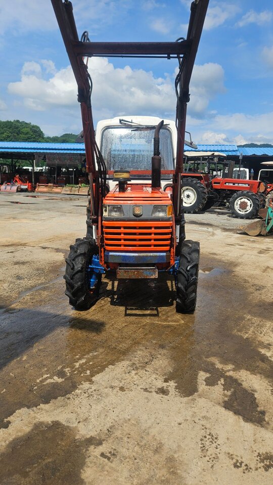 대동 트랙터 L3503-D (35마력) 앞좌측면