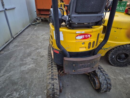  Excavator 미니010 (1톤) 앞좌측면