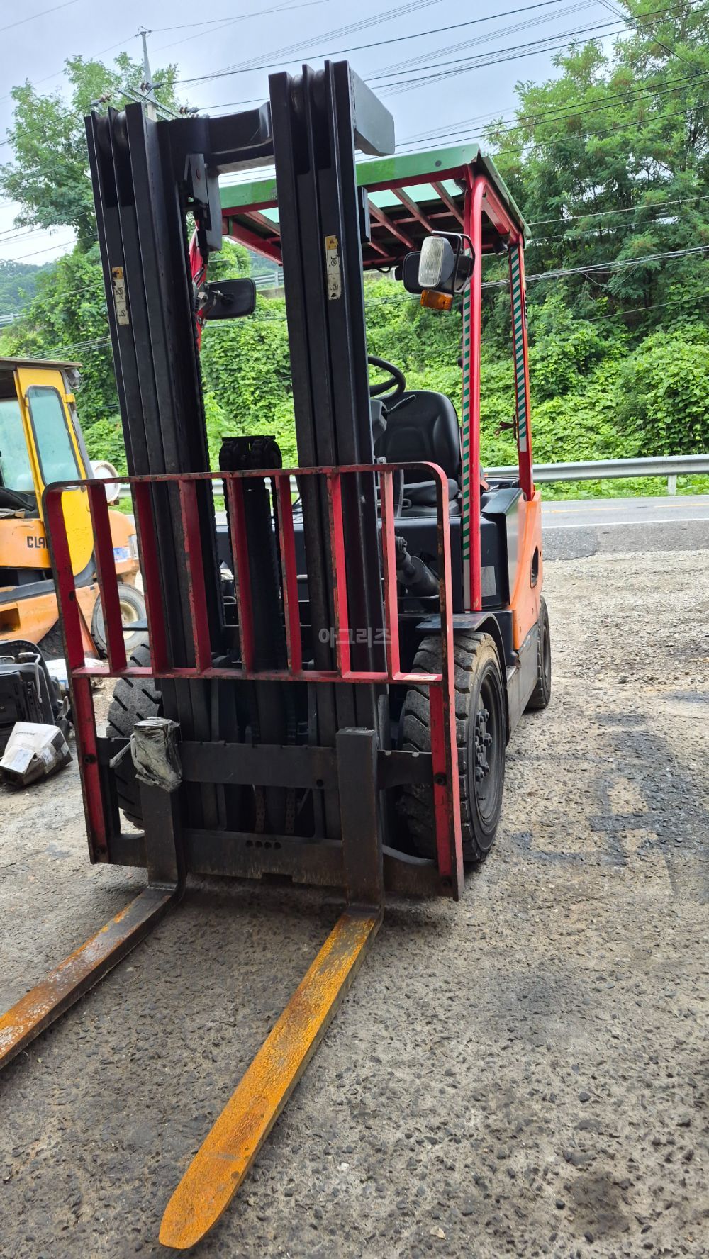  Forklift D20-7 (2톤) 뒤우측면