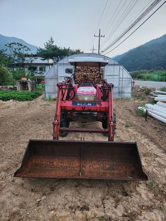 LS Tractor LT360D (36hp) 앞좌측면