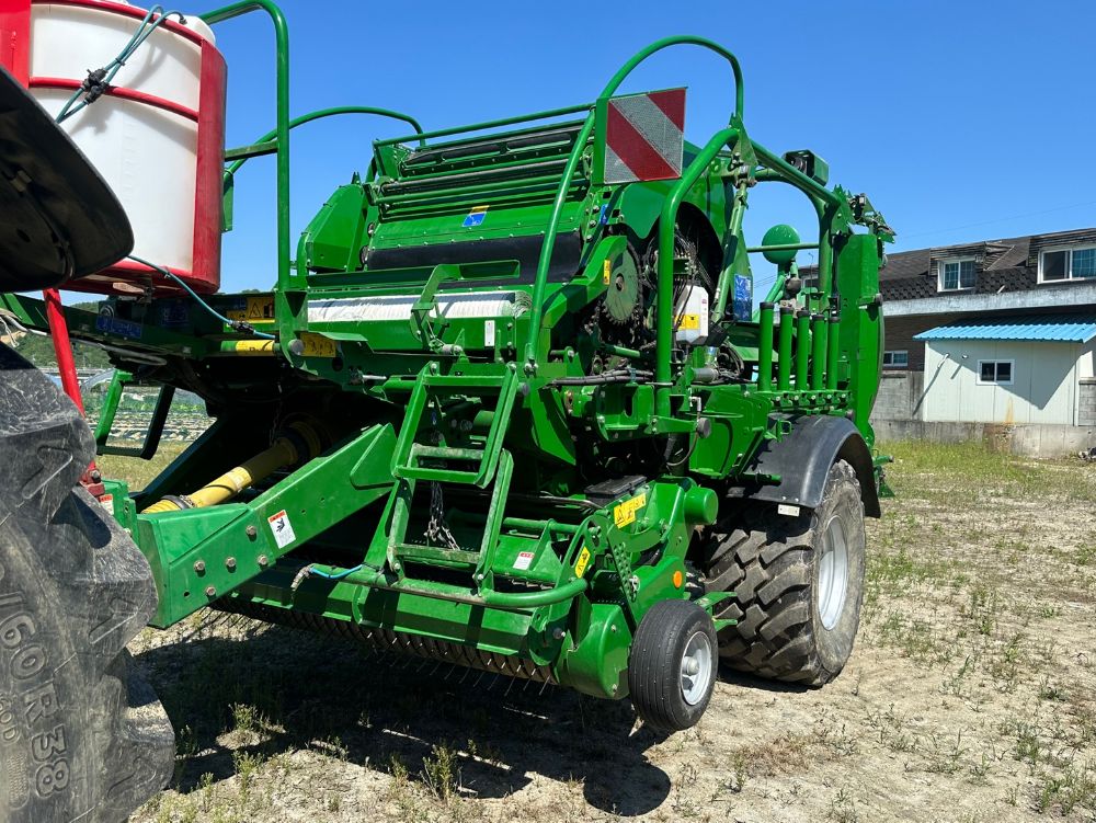  Round Baler FUSION3  뒤우측면