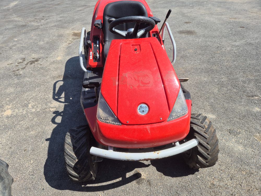 한성티앤아이, 쌔코 승용제초기4WD HTI-R950-4WD 뒤우측면