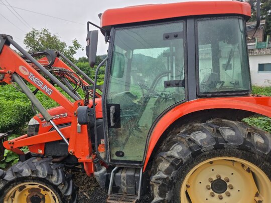 Daedong Tractor D500 (50hp) 앞좌측면