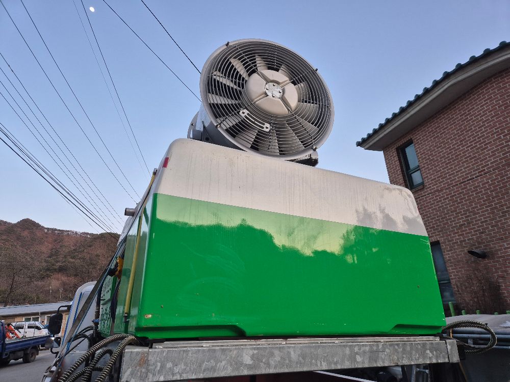  살포기 차량용 광혁 농약5000  뒤우측면