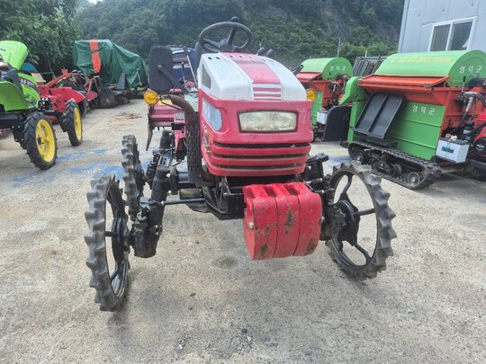 아세아 관리기 CFM-1200 (20마력) 앞좌측면