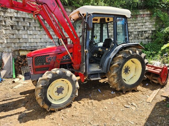 TYM 트랙터 T550 (55마력) 앞좌측면