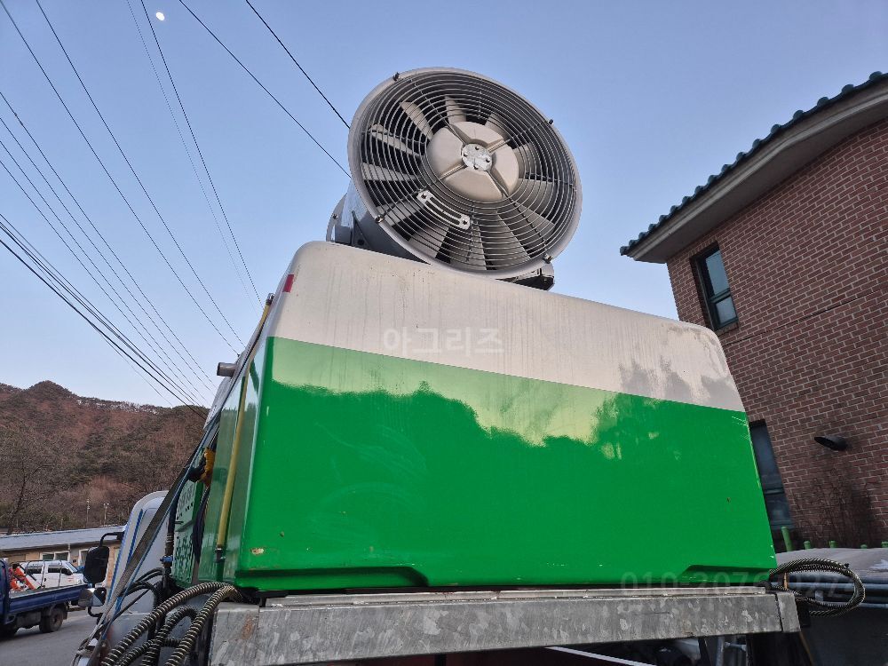  살포기 차량용 광혁 농약5000  뒤우측면