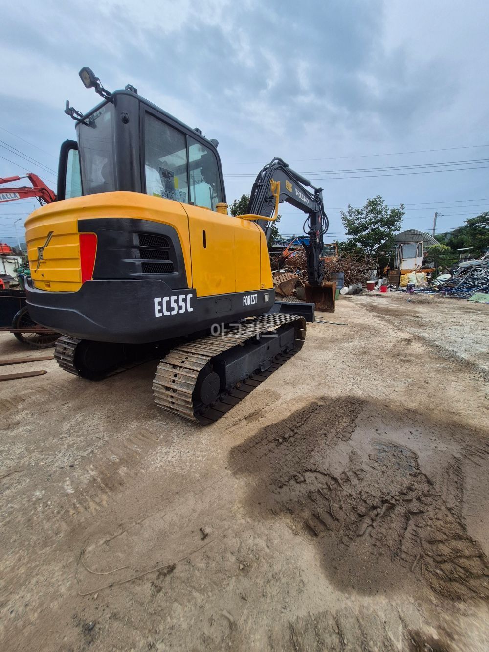  Excavator EC55C (5.5톤) 뒤우측면