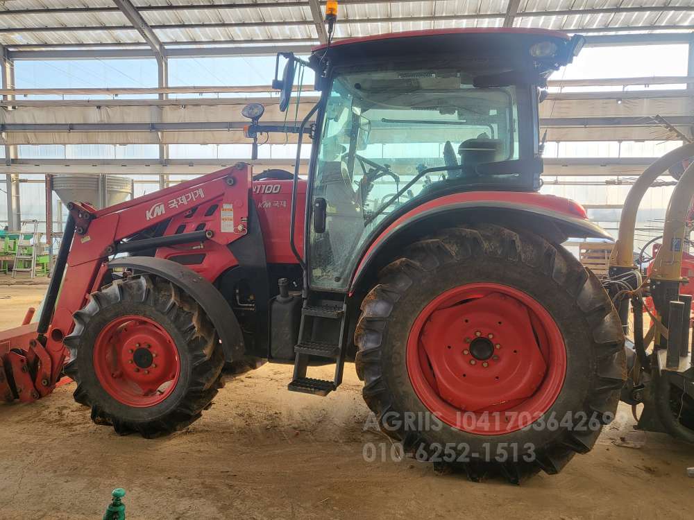 Kukje Tractor LUXEN1100 (110hp) 앞좌측면