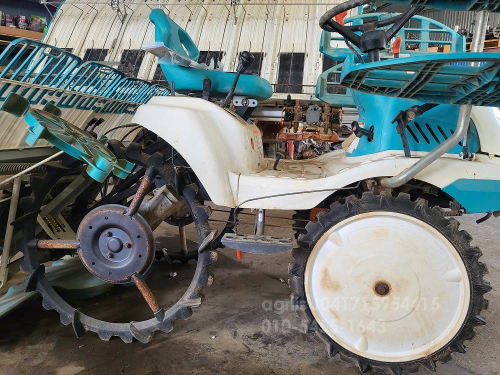 Kubota Rice transplanter KEP4 (4Rows) 앞좌측면