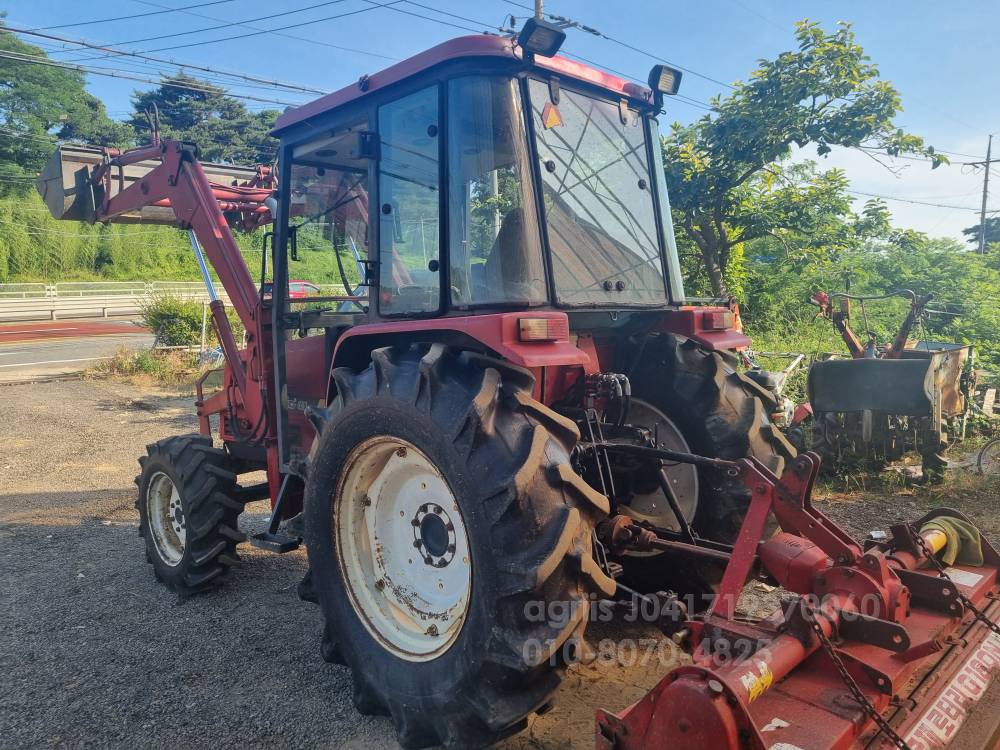 Kukje Tractor F505 (50hp) 뒤우측면