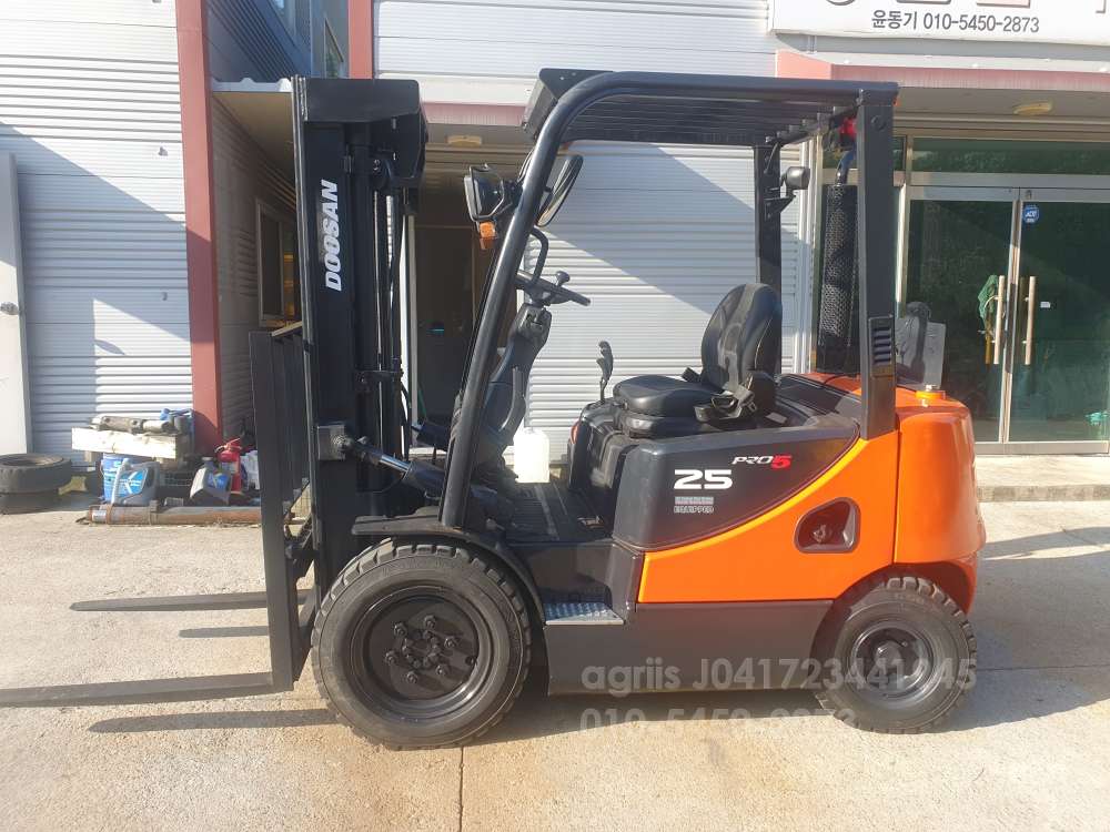 Doosan Forklift D25SE-5  앞좌측면