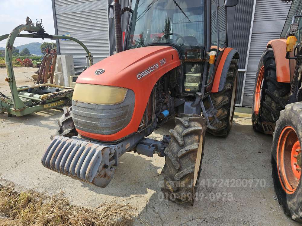 Daedong Tractor D651 (65hp) 앞좌측면