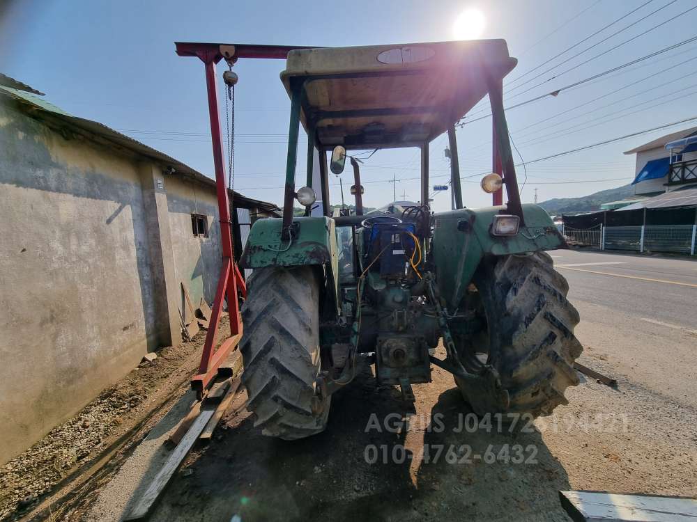 국제 트랙터 2650K 운전석