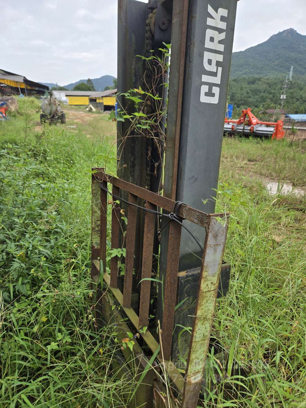  지게차 지게차 앞좌측면